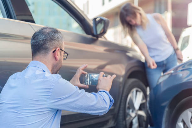 Professional Full Coverage Car Insurance technician working in Steele, AL